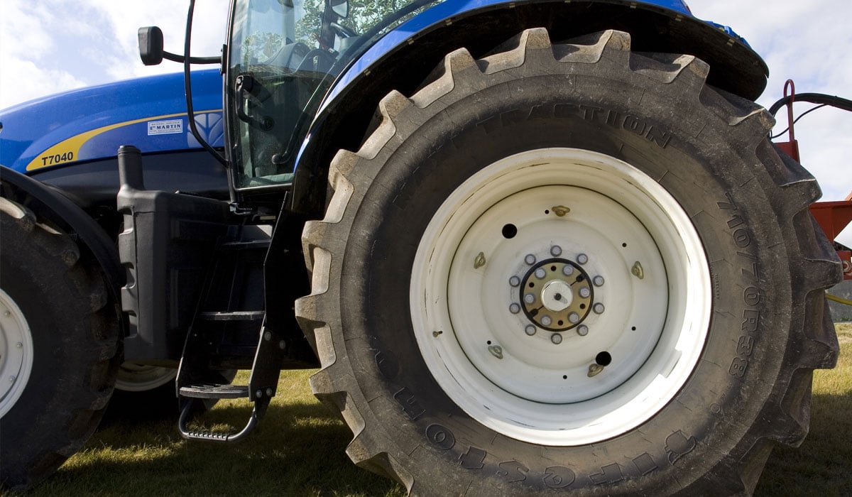 Tire tractor discount